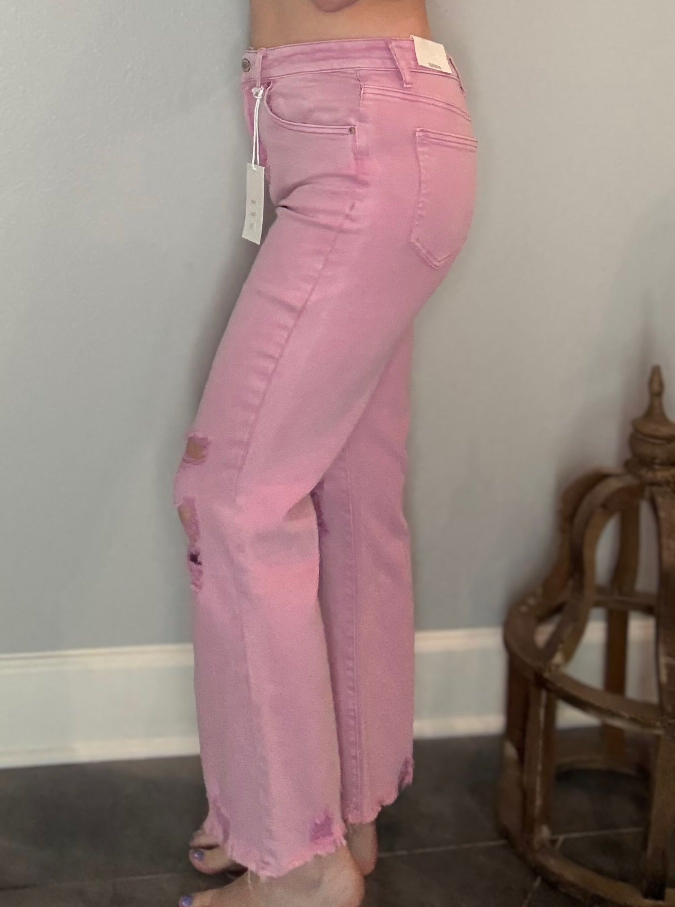 Distressed Knee Pant