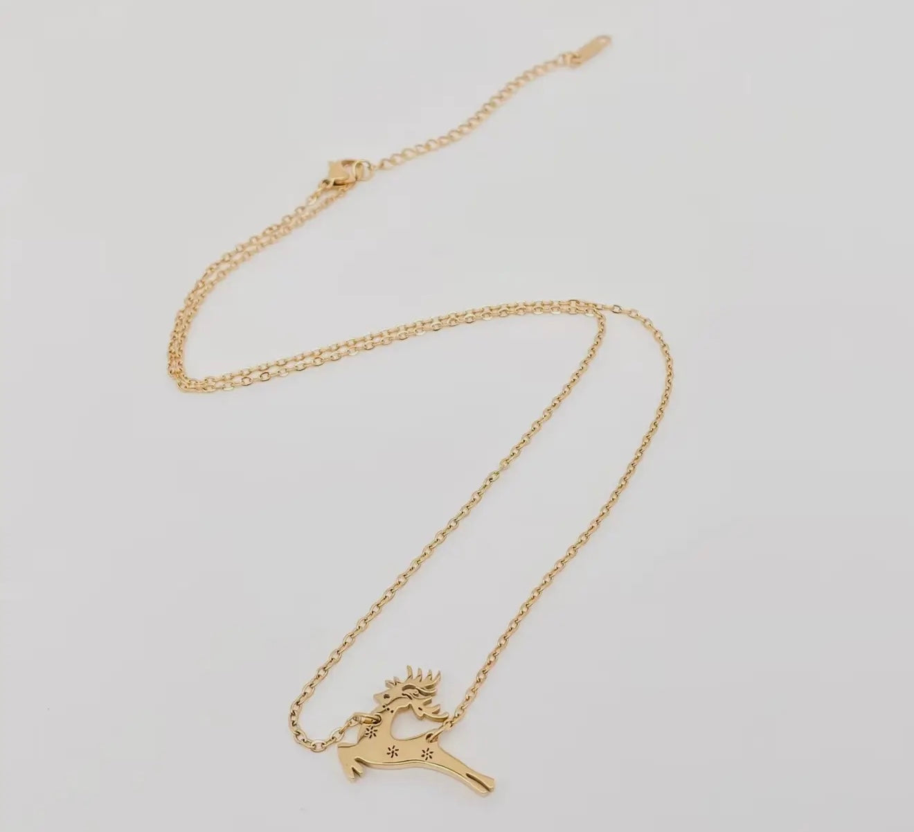Good Reindeer Necklace